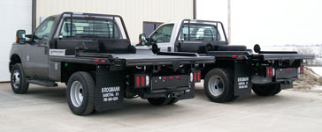 2 dually trucks with Krogmann balebed